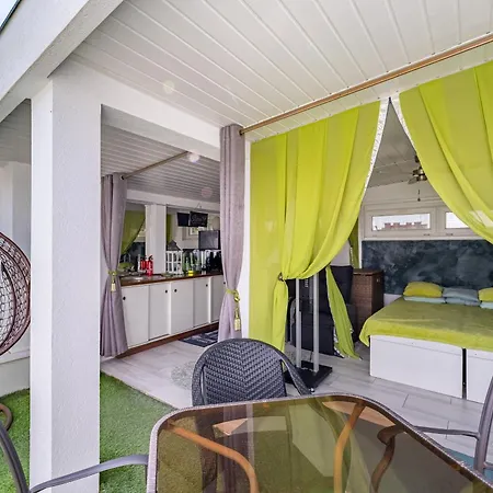 Skygarden Private Jakuzzi Sauna Gym Budapest