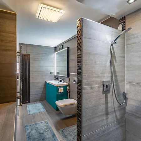 Skygarden Private Jakuzzi Sauna Gym *
